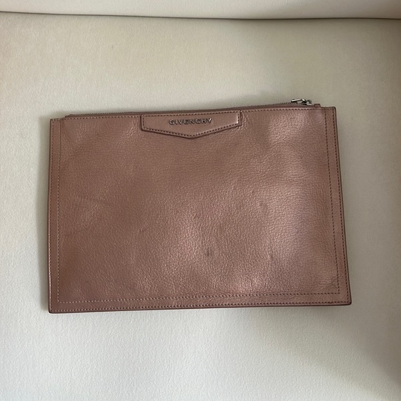Authentic Givenchy Antigona Pouch / Clutch - Picture 1 of 4